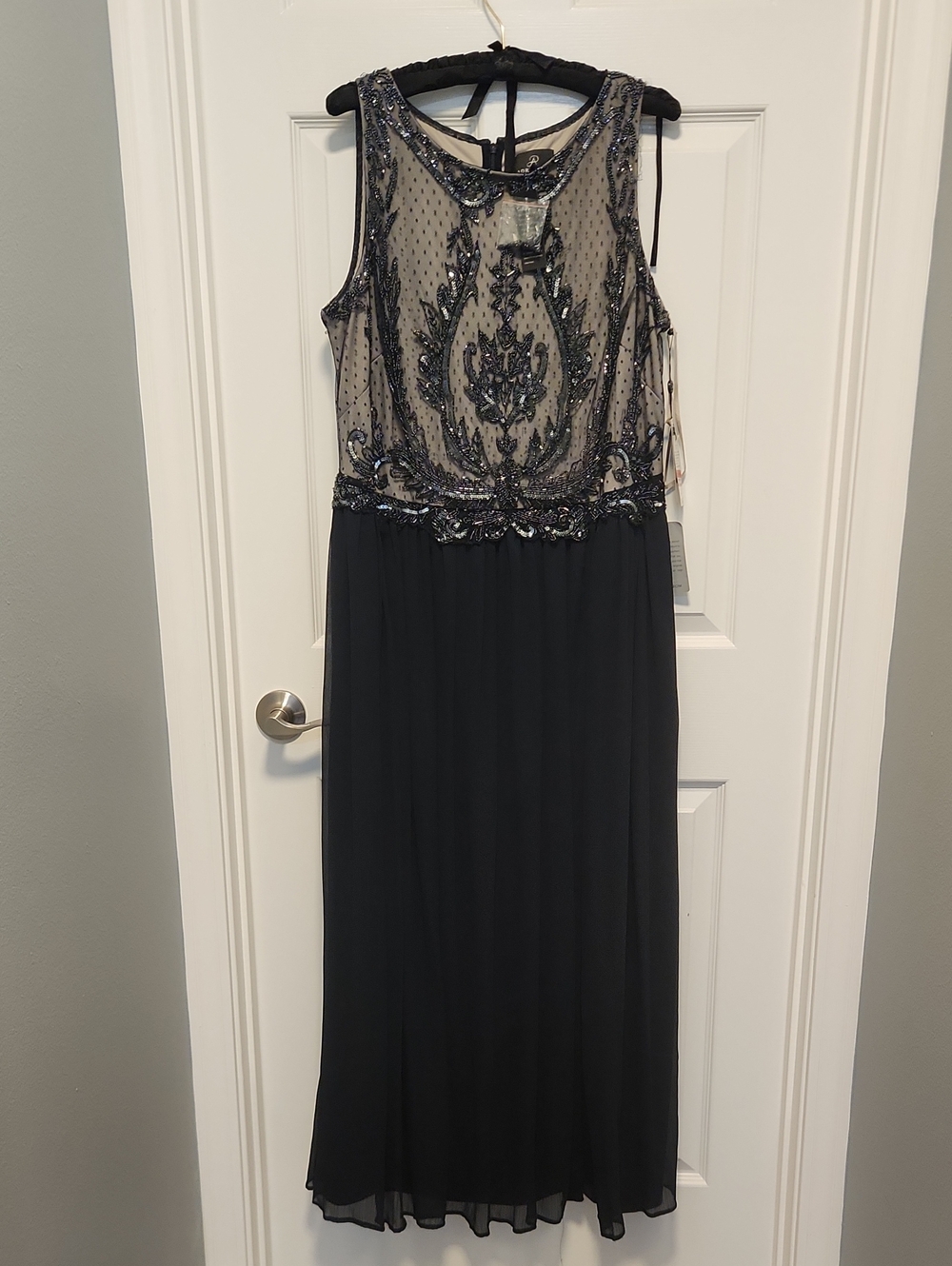 Adrianna Papell Black Beaded Embellished Maxi Dress